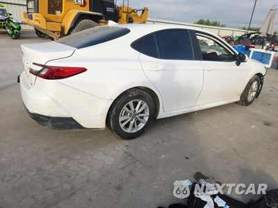 Trzecie zdjęcie samochodu z tyłu: 2026 TOYOTA CAMRY LE VIN:4T1DAACK4TU744548 - miniatura