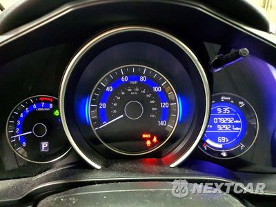 Zdjęcie 9 z 14 samochodu: 2017 HONDA FIT LX VIN:JHMGK5H55HS008955 - miniatura