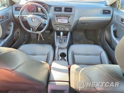 Zdjęcie 8 z 12 samochodu: 2015 VOLKSWAGEN JETTA SE VIN:3VWD17AJ2FM281736 - miniatura