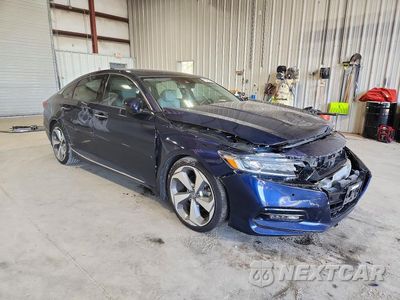 Czwarte zdjęcie samochodu z boku: 2018 HONDA ACCORD TOURING VIN:1HGCV1F92JA006132 - miniatura