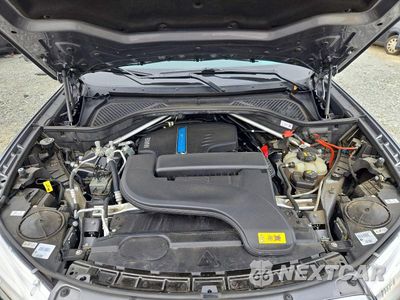 Zdjęcie 12 z 13 samochodu: 2018 BMW X5 XDR40E VIN:5UXKT0C51J0W02770 - miniatura