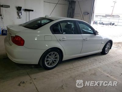 Trzecie zdjęcie samochodu z tyłu: 2010 BMW 328 XI VIN:WBAPK7C57AA461553 - miniatura