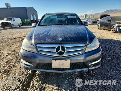 Piąte zdjęcie samochodu w środku: 2013 MERCEDES-BENZ C 300 4MATIC VIN:WDDGF8AB2DR244770 - miniatura