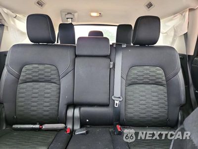 Zdjęcie 10 z 13 samochodu: 2025 NISSAN PATHFINDER SV VIN:5N1DR3BA0SC245652 - miniatura