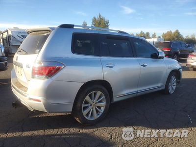 Trzecie zdjęcie samochodu z tyłu: 2011 TOYOTA HIGHLANDER HYBRID LIMITED VIN:JTEDC3EH4B2002121 - miniatura