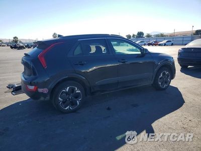 Trzecie zdjęcie samochodu z tyłu: 2024 KIA NIRO WIND VIN:KNDCR3L10R5092185 - miniatura