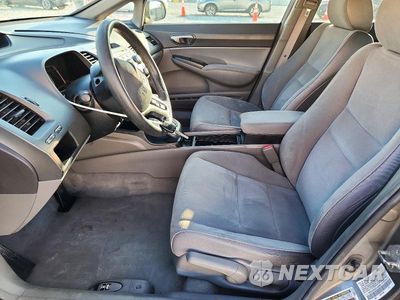 Zdjęcie 7 z 12 samochodu: 2007 HONDA CIVIC LX VIN:1HGFA16557L109385 - miniatura