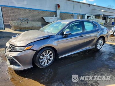 2021 TOYOTA CAMRY LE 4T1C11AK6MU583278 - główne zdjęcie licytacji z USA - miniatura