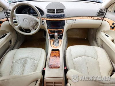 Zdjęcie 8 z 12 samochodu: 2006 MERCEDES-BENZ E 320 CDI VIN:WDBUF26J96A914051 - miniatura