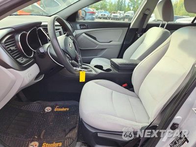 Zdjęcie 7 z 12 samochodu: 2013 KIA OPTIMA LX VIN:5XXGM4A70DG232303 - miniatura