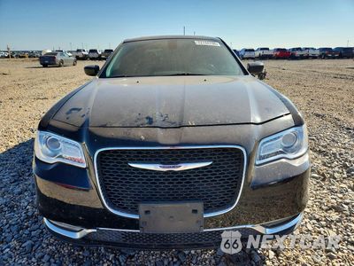 Piąte zdjęcie samochodu w środku: 2019 CHRYSLER 300 TOURING VIN:2C3CCAAG0KH682984 - miniatura