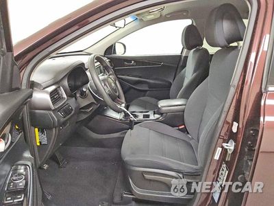 Zdjęcie 7 z 14 samochodu: 2016 KIA SORENTO LX V6 VIN:5XYPG4A53GG011140 - miniatura