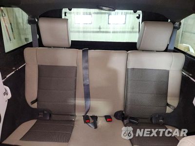 Zdjęcie 10 z 13 samochodu: 2010 JEEP WRANGLER UNLIMITED RUBICON VIN:1J4BA6H13AL111450 - miniatura