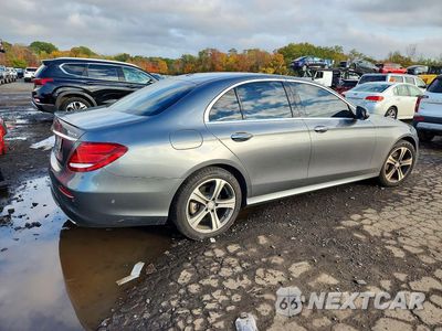 Trzecie zdjęcie samochodu z tyłu: 2017 MERCEDES-BENZ E 300 4MATIC VIN:WDDZF4KB8HA102038 - miniatura