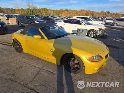 Czwarte zdjęcie samochodu z boku: 2004 BMW Z4 2.5 VIN:4USBT33574LR67440 - miniatura