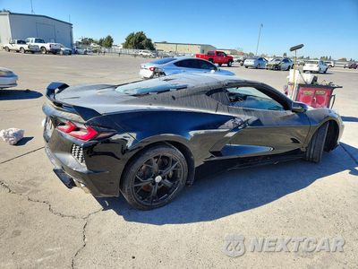 Trzecie zdjęcie samochodu z tyłu: 2021 CHEVROLET CORVETTE STINGRAY 2LT VIN:1G1YB2D46M5106587 - miniatura