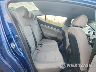 Zdjęcie 10 z 13 samochodu: 2019 HYUNDAI ELANTRA SE VIN:5NPD74LF5KH417463 - miniatura