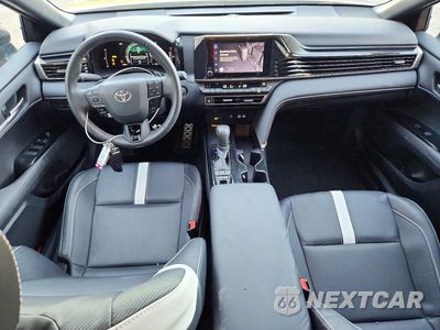 Zdjęcie 8 z 14 samochodu: 2025 TOYOTA CAMRY SE VIN:4T1DAACK8SU576718 - miniatura