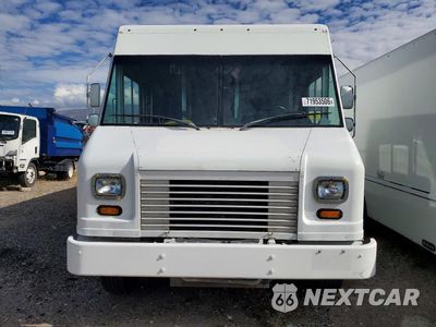 Piąte zdjęcie samochodu w środku: 2013 FORD F59 DELIVERY TRUCK VIN:1F66F5KYXD0A01643 - miniatura