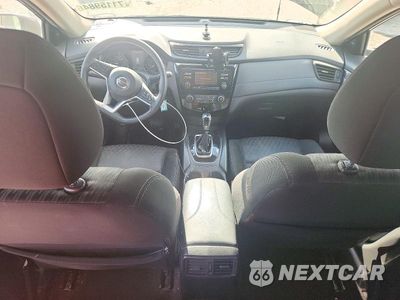 Zdjęcie 8 z 13 samochodu: 2017 NISSAN ROGUE S VIN:KNMAT2MT6HP589134 - miniatura