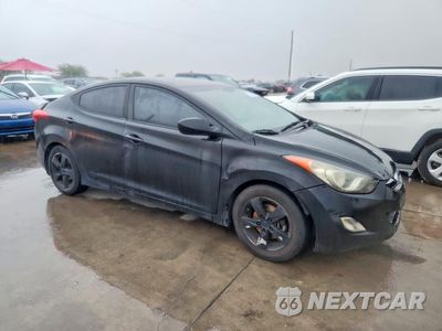 Czwarte zdjęcie samochodu z boku: 2013 HYUNDAI ELANTRA GLS VIN:KMHDH4AE9DU844981 - miniatura