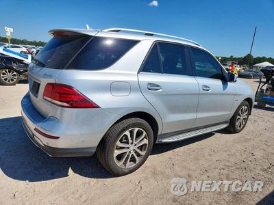Trzecie zdjęcie samochodu z tyłu: 2016 MERCEDES-BENZ GLE 550E 4MATIC VIN:4JGDA6DB2GA810193 - miniatura