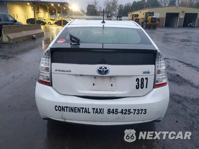 Zdjęcie 6 z 12 samochodu: 2013 TOYOTA PRIUS FIVE VIN:JTDKN3DUXD5654067 - miniatura