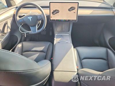 Zdjęcie 8 z 13 samochodu: 2023 TESLA MODEL Y VIN:7SAYGDEE1PF907705 - miniatura