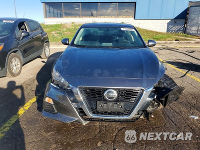 Piąte zdjęcie samochodu w środku: 2019 NISSAN ALTIMA S VIN:1N4BL4BV0KC121795 - miniatura