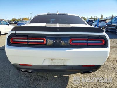 Zdjęcie 6 z 12 samochodu: 2016 DODGE CHALLENGER SXT VIN:2C3CDZAG9GH201472 - miniatura