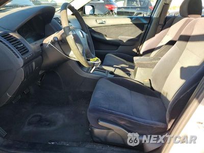 Zdjęcie 7 z 12 samochodu: 2003 HONDA ACCORD LX VIN:JHMCM56403C030559 - miniatura