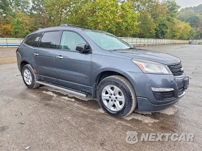 Czwarte zdjęcie samochodu z boku: 2013 CHEVROLET TRAVERSE LS VIN:1GNKVFKD5DJ205219 - miniatura