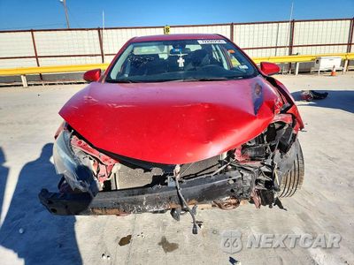 Piąte zdjęcie samochodu w środku: 2018 TOYOTA COROLLA LE VIN:5YFBURHE8JP749475 - miniatura