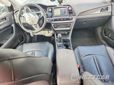 Zdjęcie 8 z 12 samochodu: 2018 HYUNDAI SONATA LIMITED VIN:5NPE34AF3JH622409 - miniatura