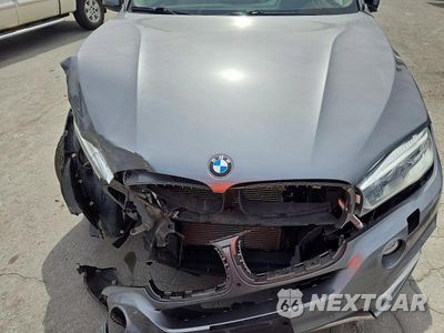 Zdjęcie 12 z 13 samochodu: 2016 BMW X5 XDR40E VIN:5UXKT0C5XG0S75553 - miniatura