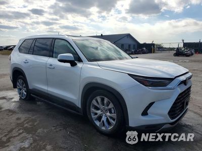 Czwarte zdjęcie samochodu z boku: 2026 TOYOTA GRAND HIGHLANDER LIMITED VIN:5TDAAAB54TS128923 - miniatura