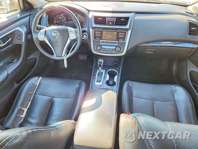 Zdjęcie 8 z 12 samochodu: 2017 NISSAN ALTIMA 2.5 SL VIN:1N4AL3AP5HC249662 - miniatura