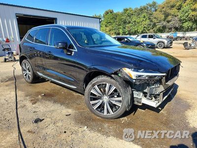 Czwarte zdjęcie samochodu z boku: 2023 VOLVO XC60 PLUS VIN:YV4L12DN5P1388937 - miniatura