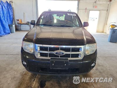 Piąte zdjęcie samochodu w środku: 2010 FORD ESCAPE XLT VIN:1FMCU9D74AKB64348 - miniatura