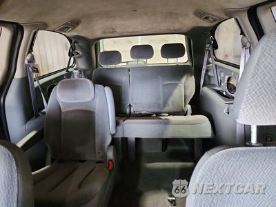 Zdjęcie 10 z 13 samochodu: 2005 DODGE GRAND CARAVAN SXT VIN:2D4GP44L85R264198 - miniatura