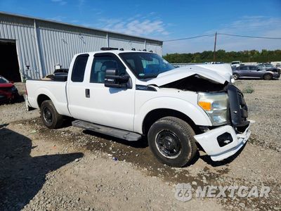 Czwarte zdjęcie samochodu z boku: 2012 FORD F250 SUPER DUTY VIN:1FT7X2A61CEB77169 - miniatura