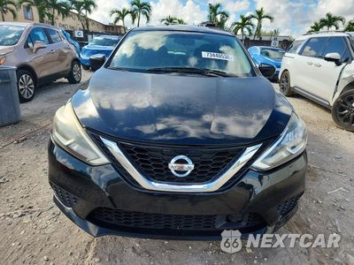 Piąte zdjęcie samochodu w środku: 2019 NISSAN SENTRA S VIN:3N1AB7AP2KY329734 - miniatura