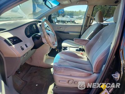 Zdjęcie 7 z 13 samochodu: 2011 TOYOTA SIENNA LE VIN:5TDKK3DC9BS144056 - miniatura