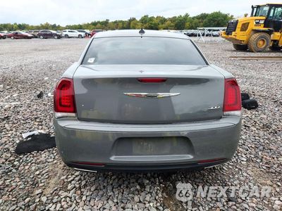 Zdjęcie 6 z 12 samochodu: 2019 CHRYSLER 300 TOURING VIN:2C3CCAAG6KH693858 - miniatura