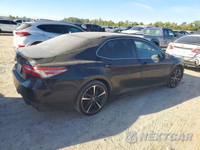 Trzecie zdjęcie samochodu z tyłu: 2018 TOYOTA CAMRY SE VIN:JTNB11HK1J3007570 - miniatura
