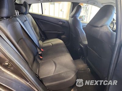 Zdjęcie 10 z 12 samochodu: 2017 TOYOTA PRIUS THREE VIN:JTDKARFU2H3049991 - miniatura