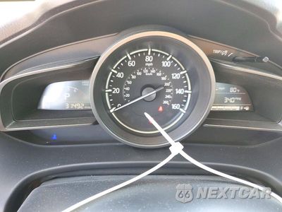 Zdjęcie 9 z 12 samochodu: 2017 MAZDA 3 TOURING VIN:3MZBN1V76HM127265 - miniatura