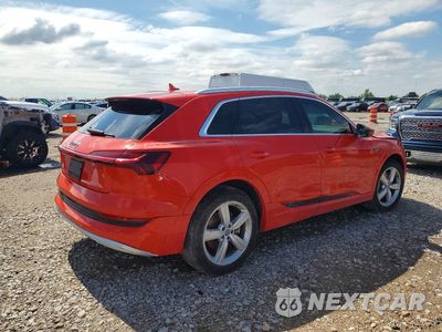 Trzecie zdjęcie samochodu z tyłu: 2019 AUDI E-TRON PREMIUM PLUS VIN:WA1LAAGEXKB022414 - miniatura