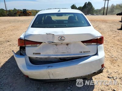 Zdjęcie 6 z 12 samochodu: 2017 LEXUS IS 200T VIN:JTHBA1D21H5058395 - miniatura