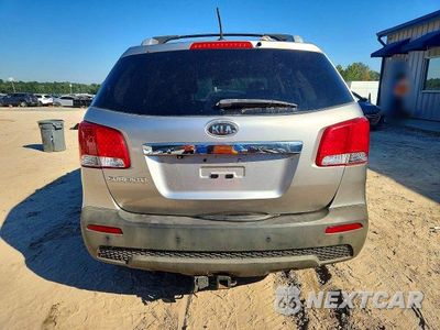 Zdjęcie 6 z 13 samochodu: 2013 KIA SORENTO LX VIN:5XYKT3A61DG344358 - miniatura